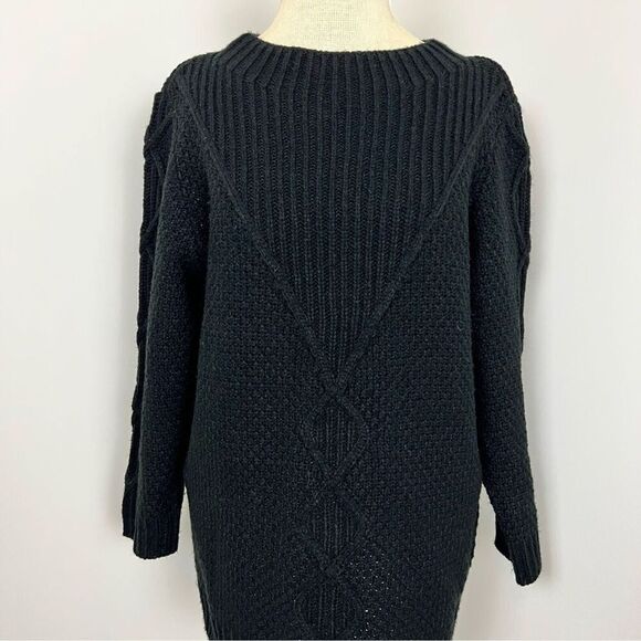 KARL LAGERFELD Black Chunky Knit Scoop Neck Sweater Size Small - Picture 2 of 8